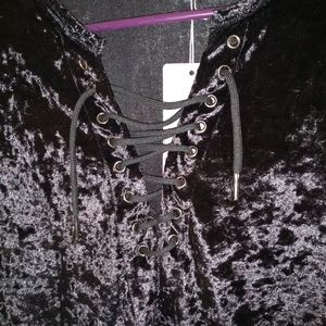 Universal Whatlees Velvet Shirt